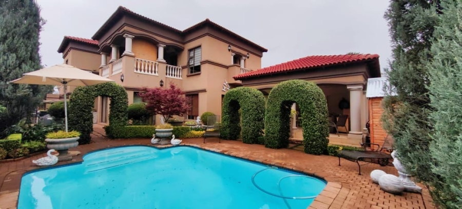 4 Bedroom Property for Sale in Van Der Hoff Park North West